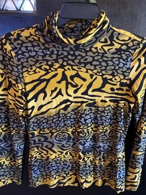 Linea Domani Rayon Blend Long Sleeve Animal-Print Top in Yellow/Black